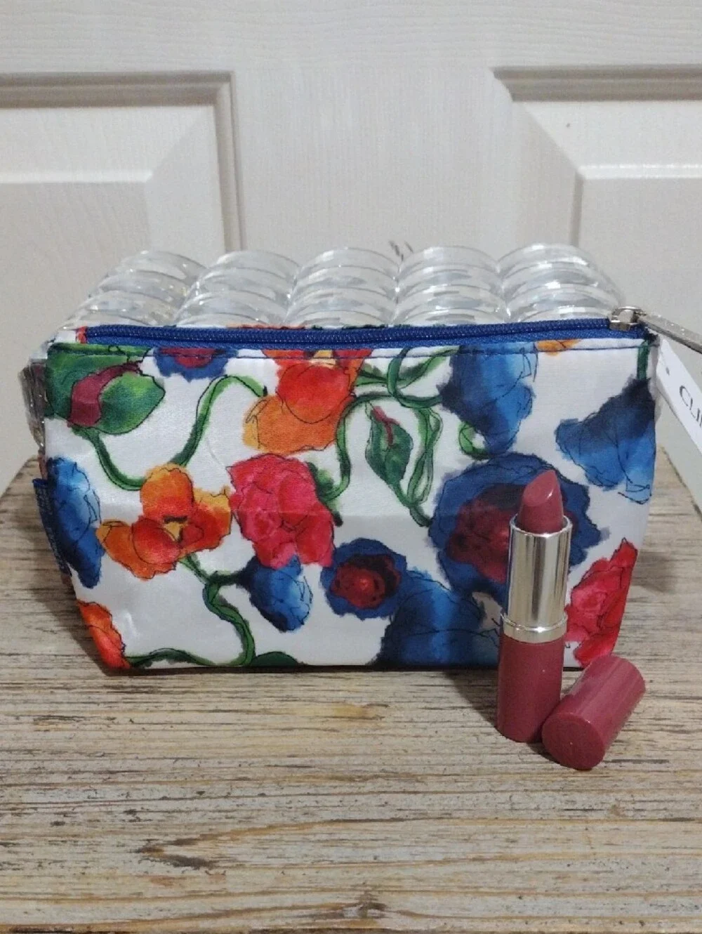 Clinique Multicolor Floral Cosmetic Pouch with Plum Lipstick (plum pop) 🆕